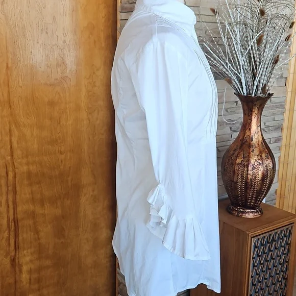 Elegant White Bell Sleeve Women's Top - Picture 6 of 9